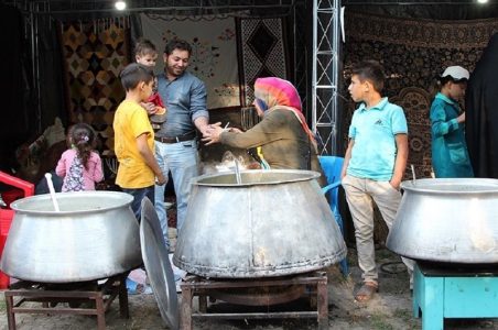 هجدهمین جشنواره ملی آش ایرانی و نوزدهمین نمایشگاه ملی صنایع دستی در محل نمایشگاه‌های بین‌المللی کاسپین زنجان